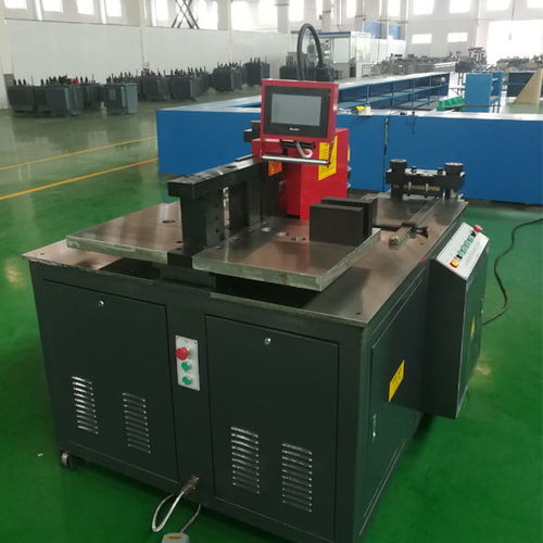 探索工业智造 济南泰顺数控设备专业厂家，成都多工位母排机的领航者