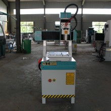 诸暨市城北益品数控机械厂 专注于PVC全自动滴塑机等数控设备的专业制造商